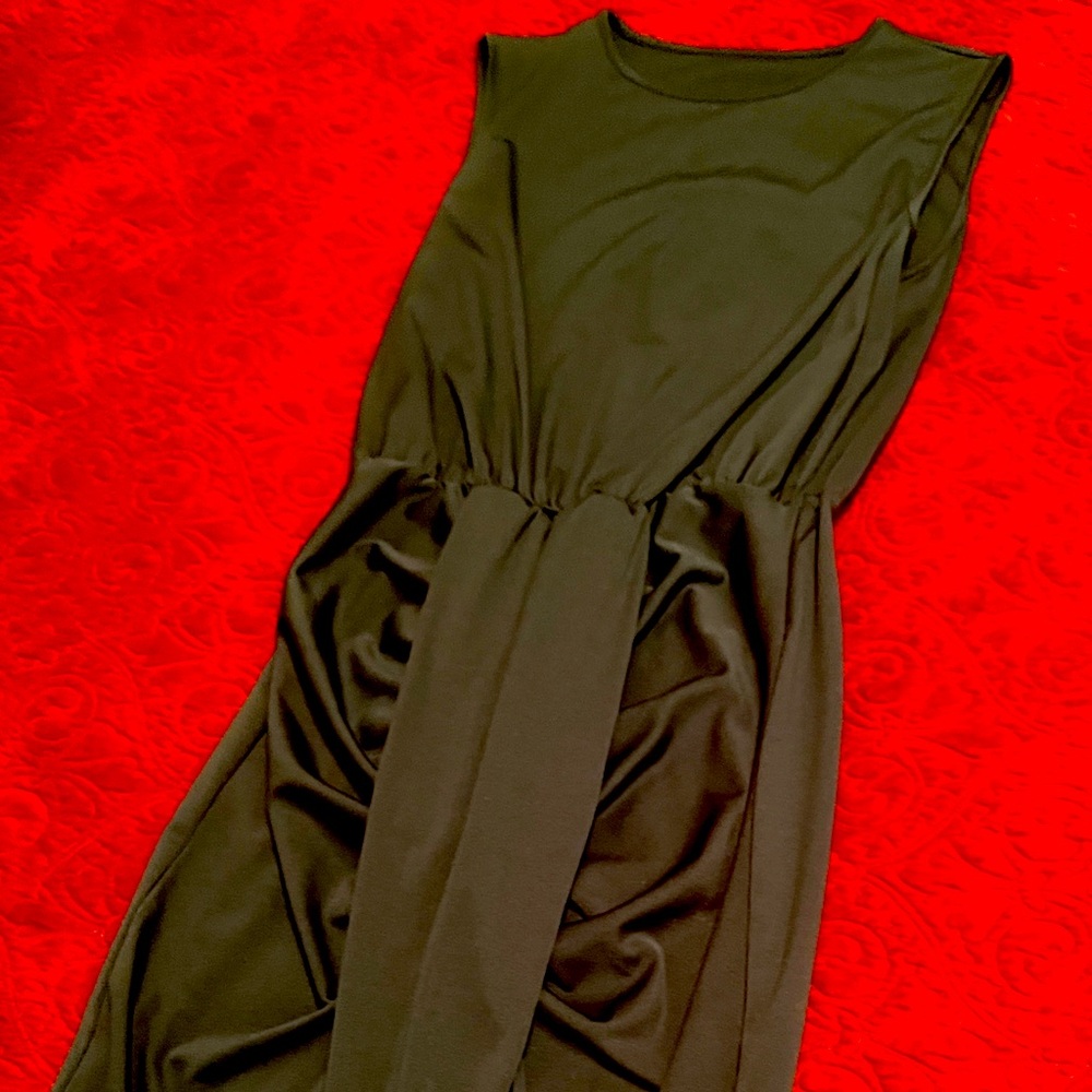 Dark green midi sleeveless business dress